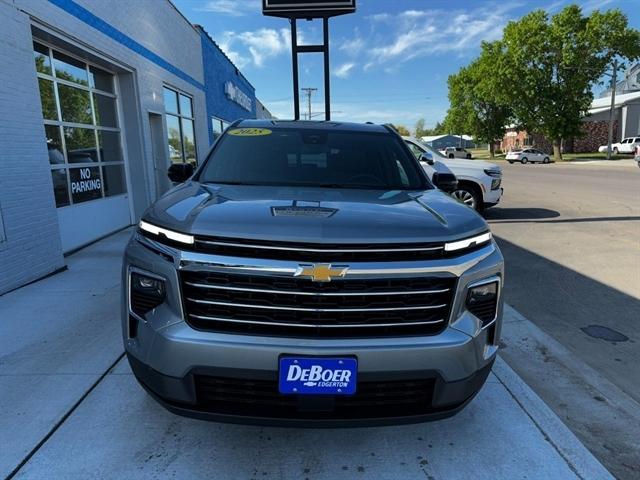 new 2025 Chevrolet Traverse car, priced at $48,195