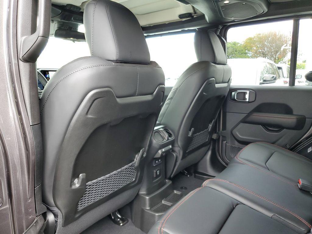 new 2025 Jeep Wrangler car, priced at $55,995