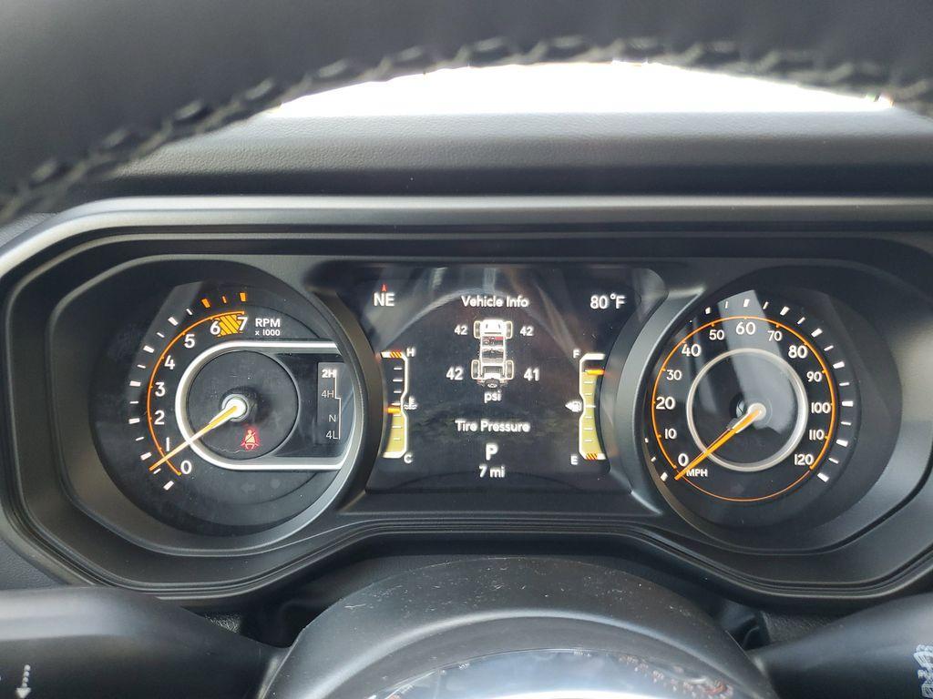 new 2025 Jeep Wrangler car, priced at $46,227