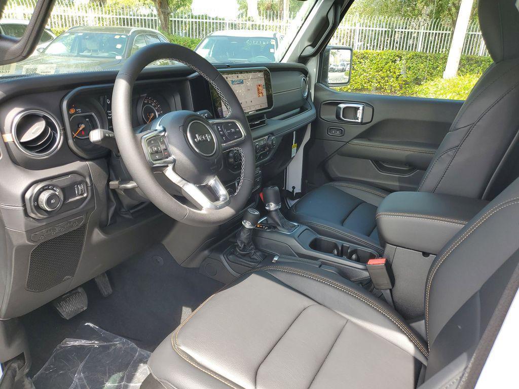 new 2025 Jeep Wrangler car, priced at $48,227