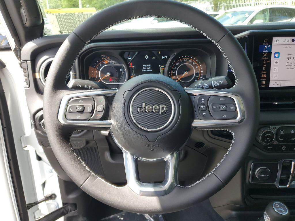 new 2025 Jeep Wrangler car, priced at $48,227