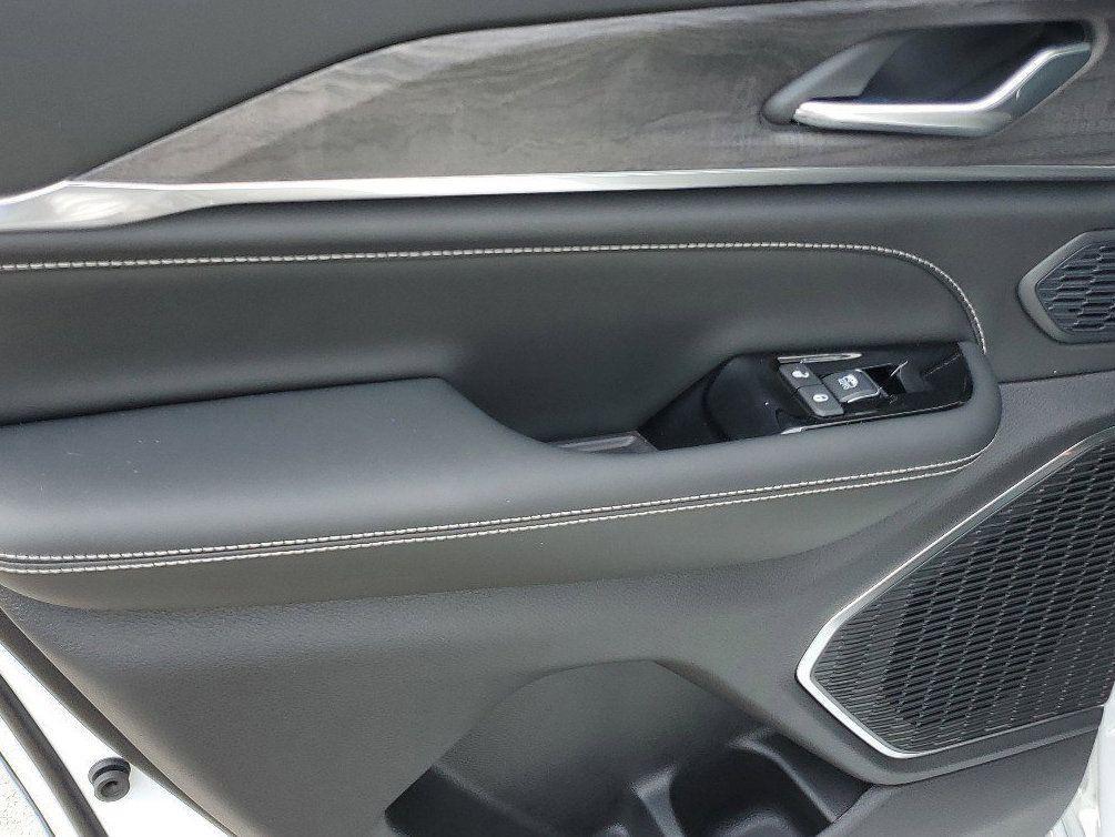 new 2025 Jeep Grand Cherokee car, priced at $50,775