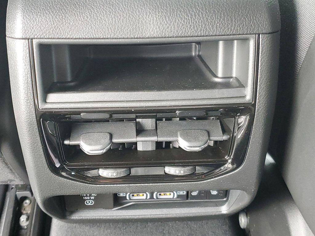 new 2025 Jeep Grand Cherokee car, priced at $50,775