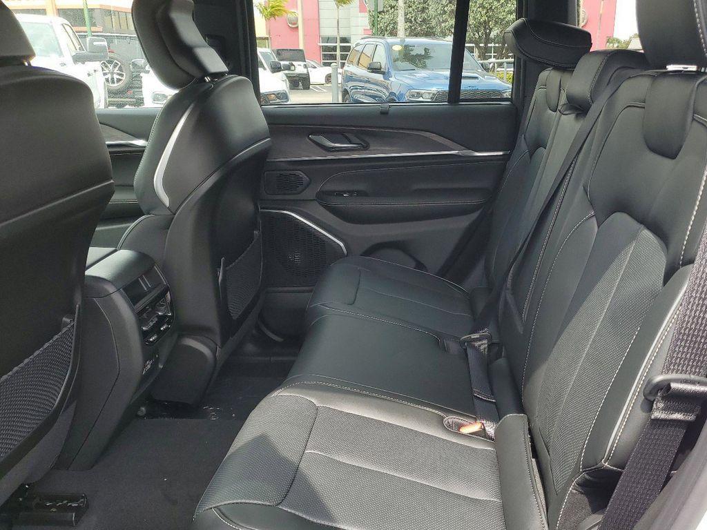 new 2025 Jeep Grand Cherokee car, priced at $50,775