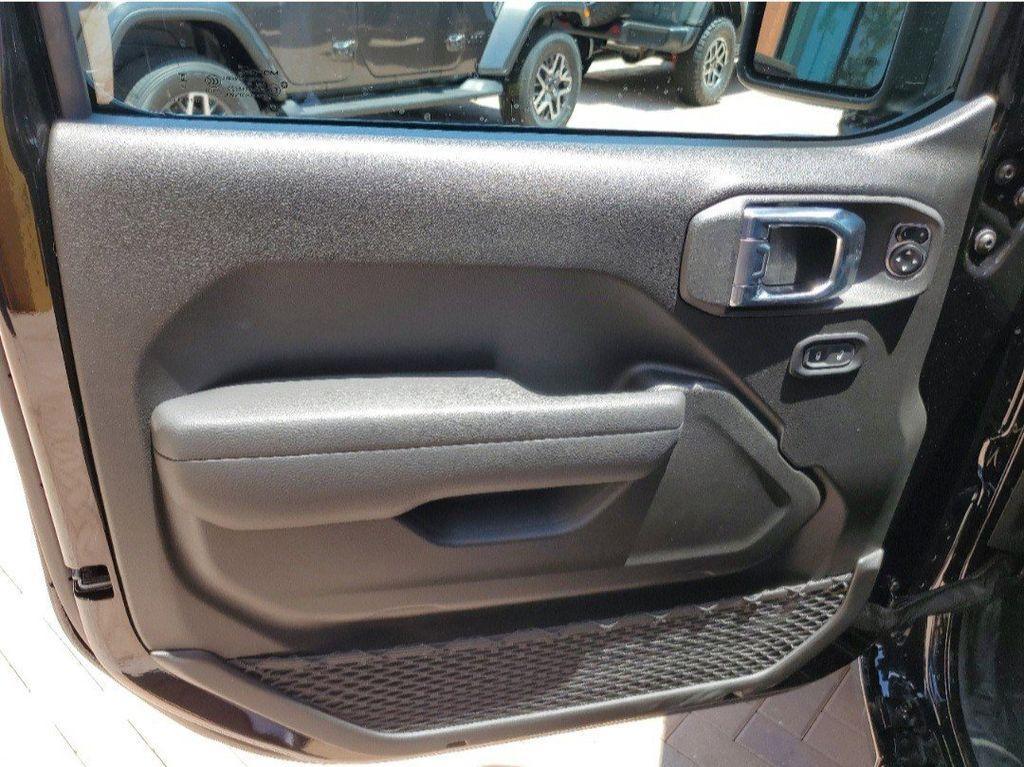 new 2025 Jeep Wrangler car, priced at $41,216