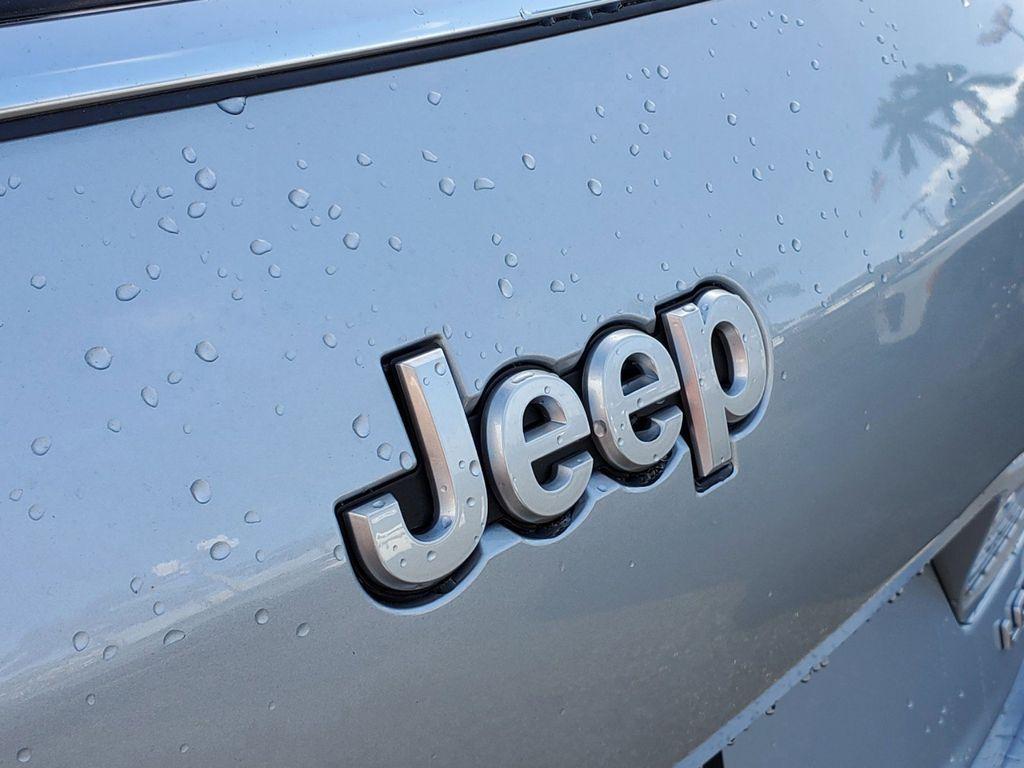 new 2025 Jeep Grand Cherokee L car, priced at $33,660