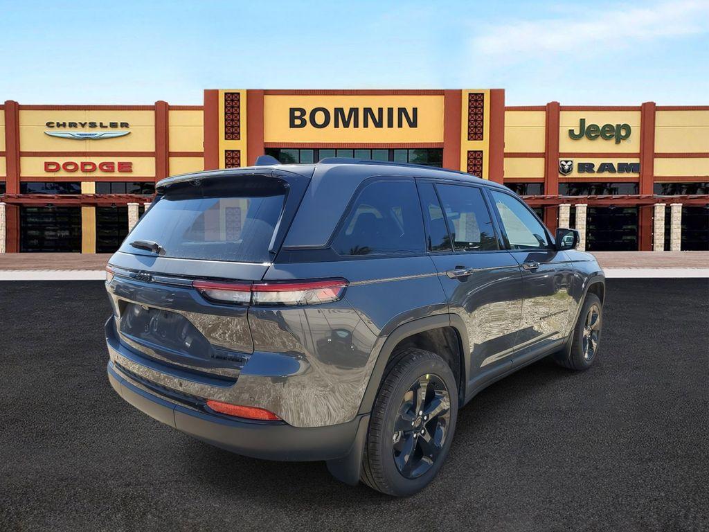 new 2025 Jeep Grand Cherokee car, priced at $44,380