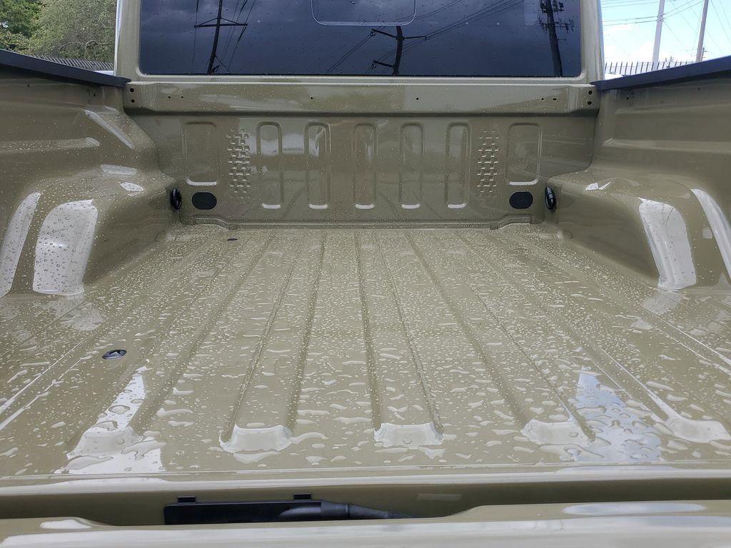 new 2025 Jeep Gladiator car, priced at $45,540