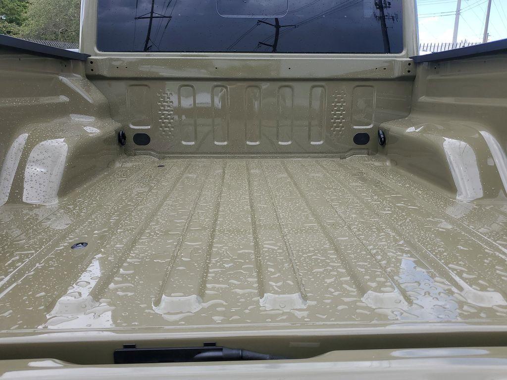 new 2025 Jeep Gladiator car, priced at $47,165