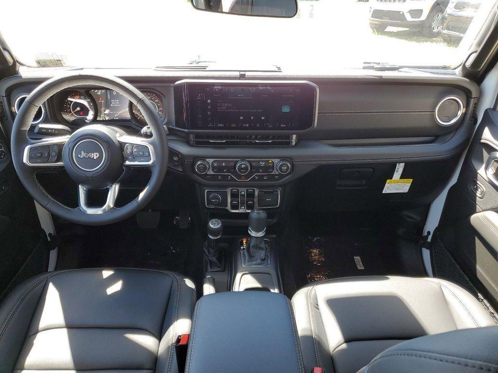 new 2025 Jeep Wrangler car, priced at $45,190