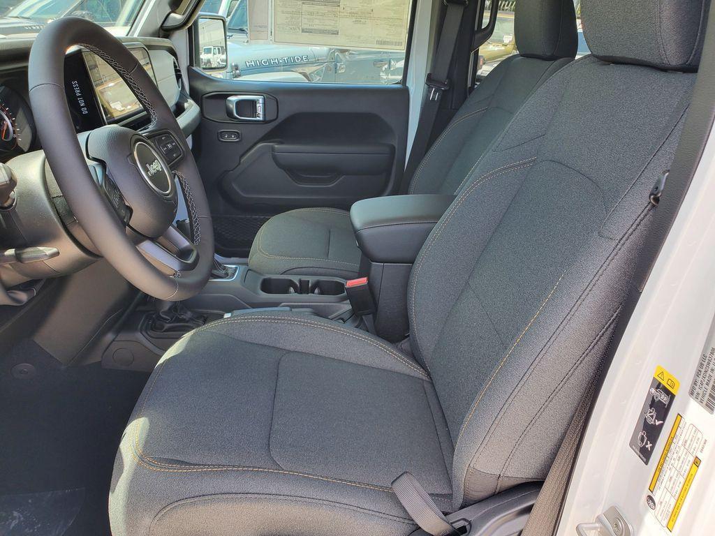 new 2025 Jeep Wrangler car, priced at $43,230