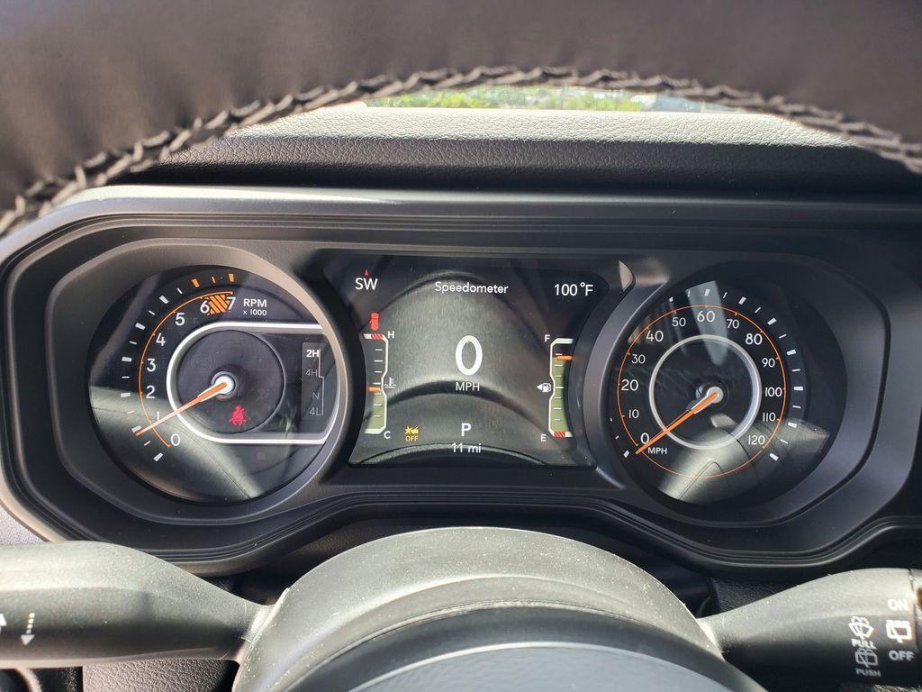 new 2025 Jeep Wrangler car, priced at $43,230