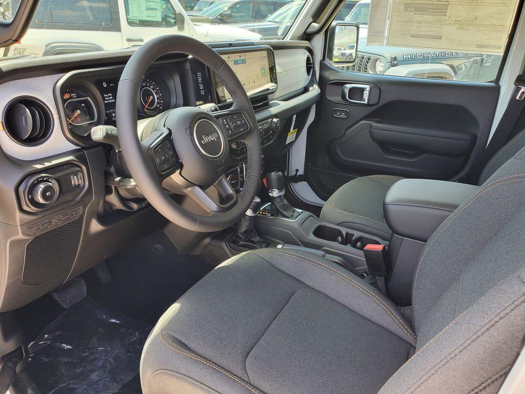new 2025 Jeep Wrangler car, priced at $43,230