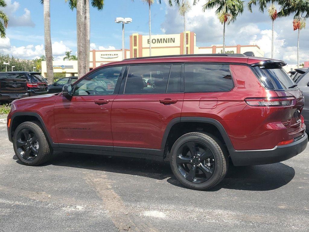 new 2025 Jeep Grand Cherokee car, priced at $41,005