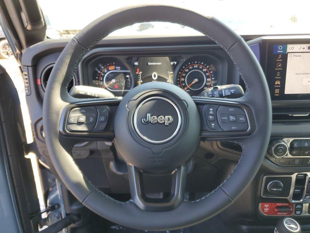 new 2025 Jeep Wrangler car, priced at $55,995