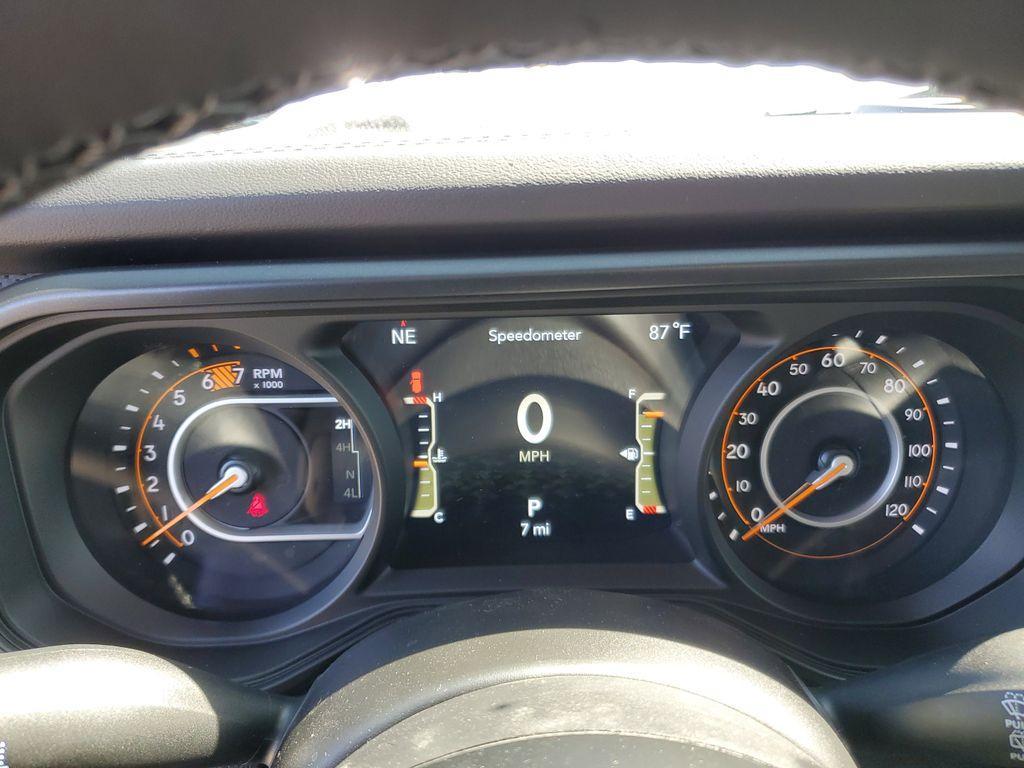 new 2025 Jeep Wrangler car, priced at $55,995