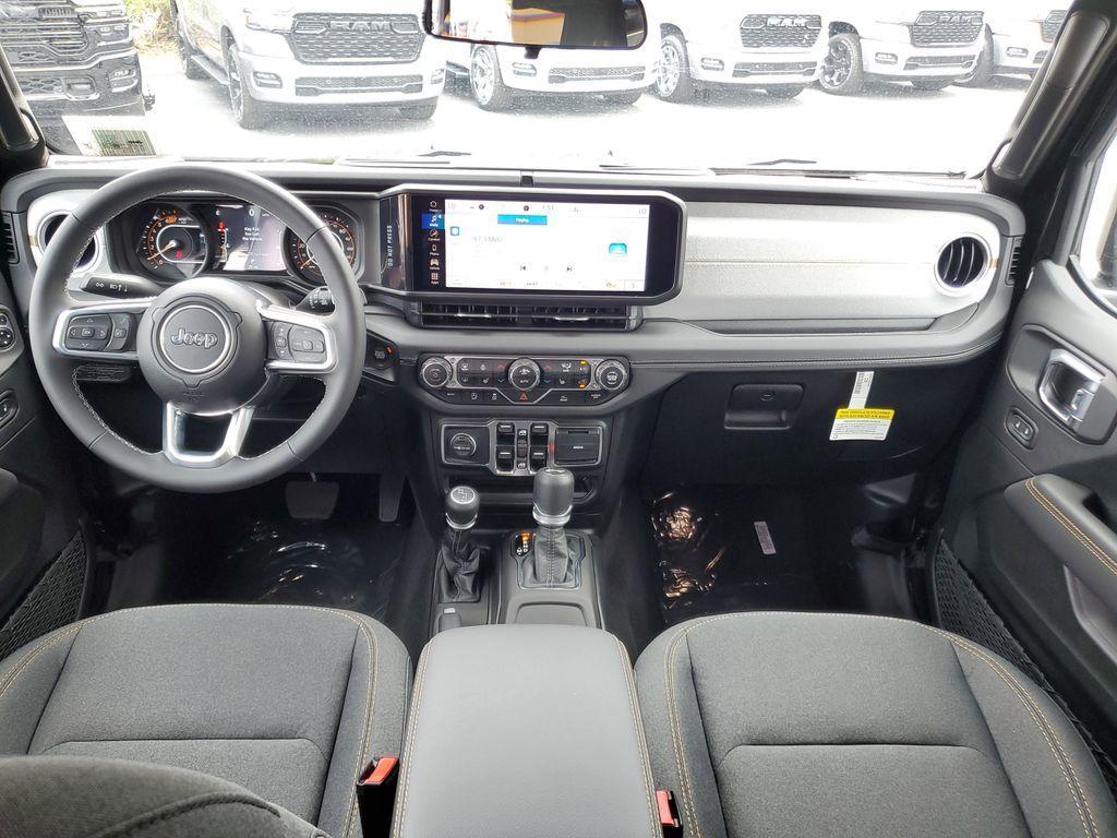 new 2025 Jeep Wrangler car, priced at $44,625