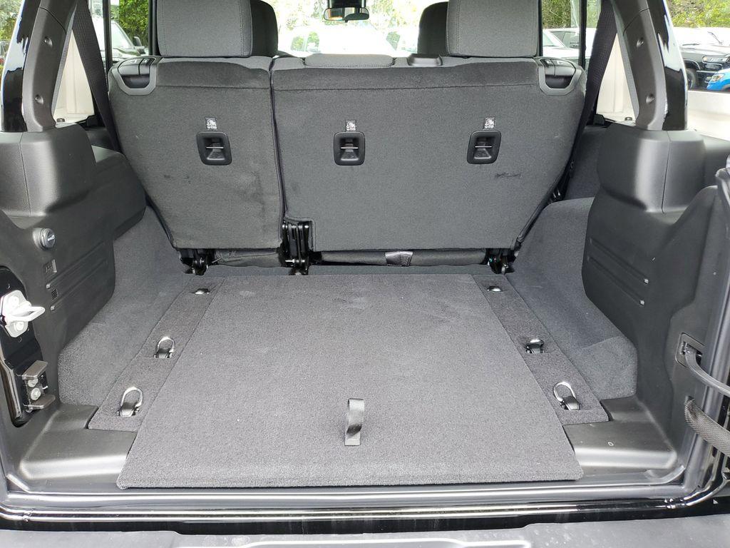 new 2025 Jeep Wrangler car, priced at $44,625