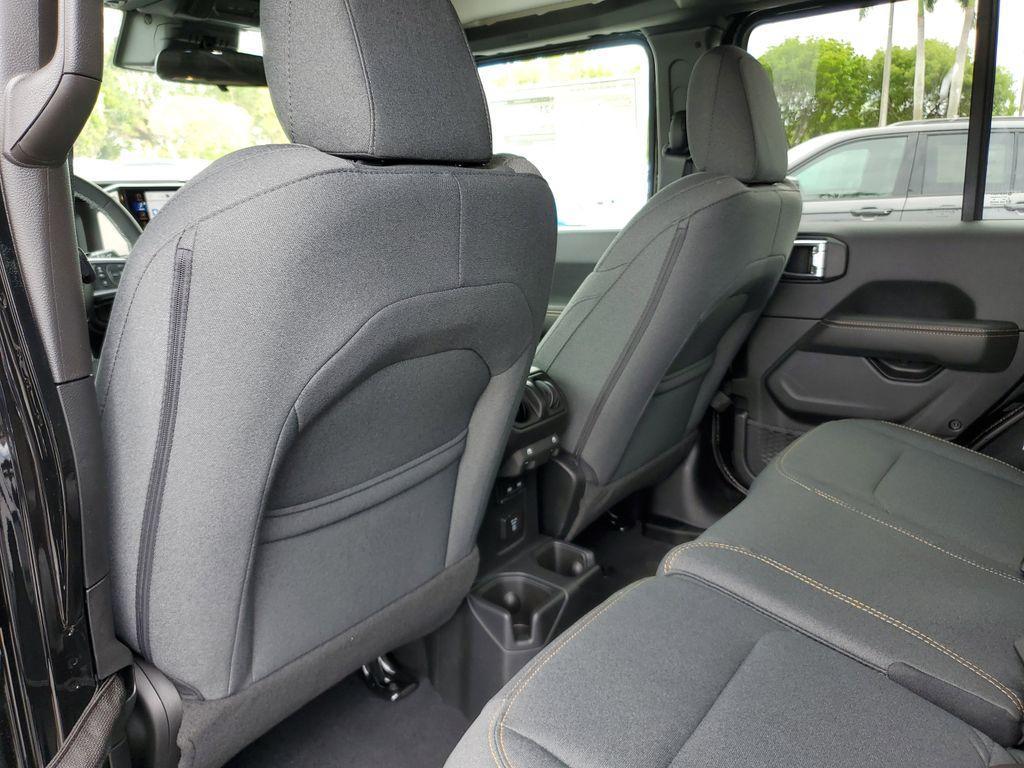 new 2025 Jeep Wrangler car, priced at $44,625