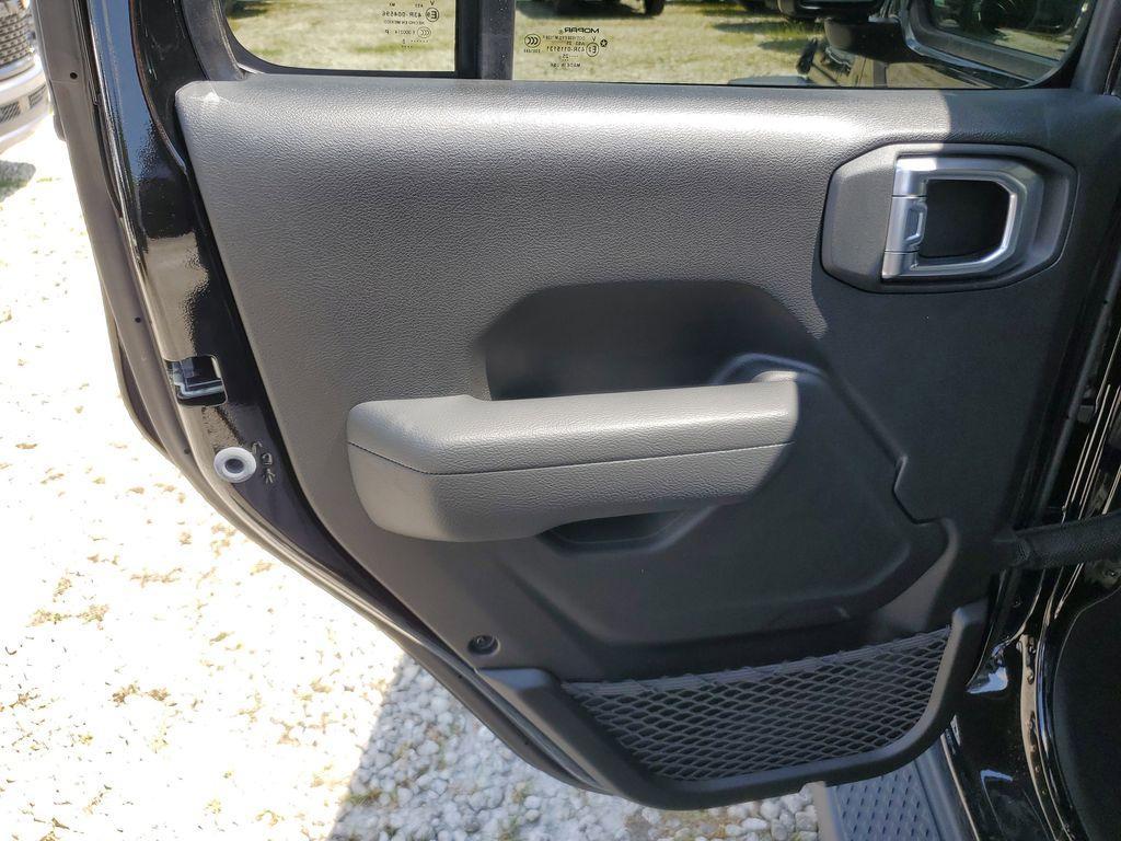 new 2025 Jeep Gladiator car, priced at $36,533