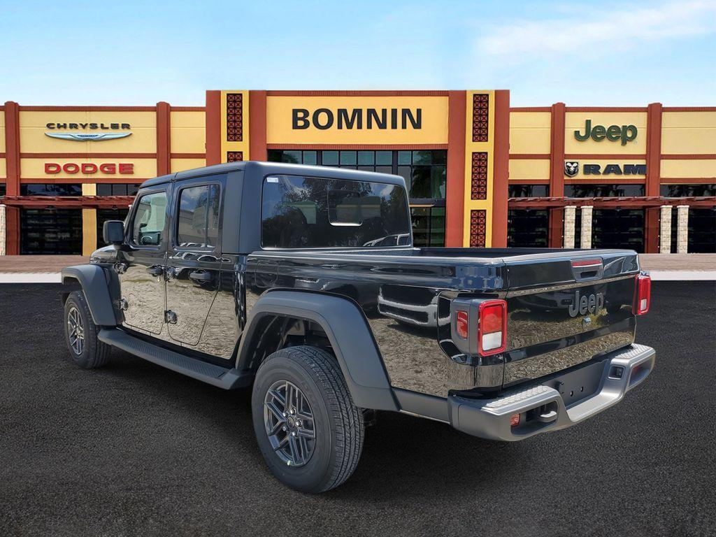 new 2025 Jeep Gladiator car, priced at $36,533