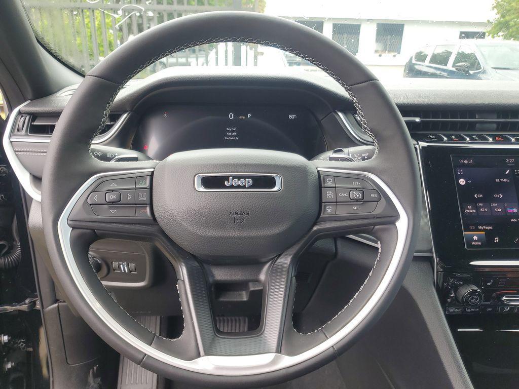 new 2025 Jeep Grand Cherokee car, priced at $34,350