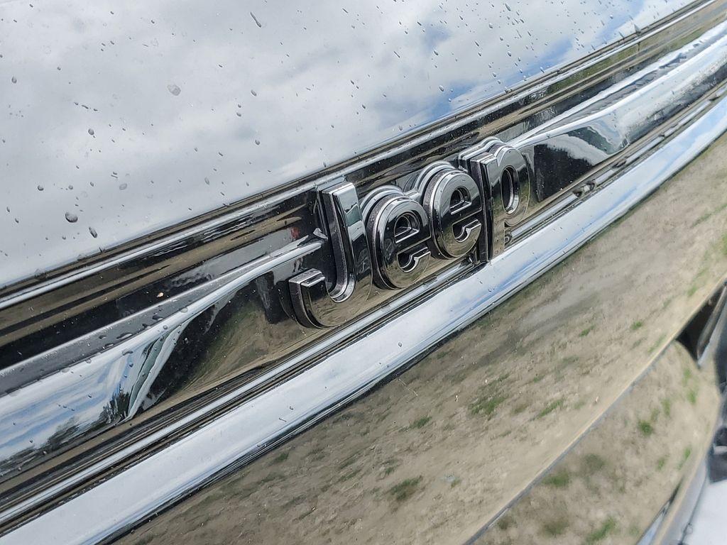 new 2025 Jeep Grand Cherokee car, priced at $34,350