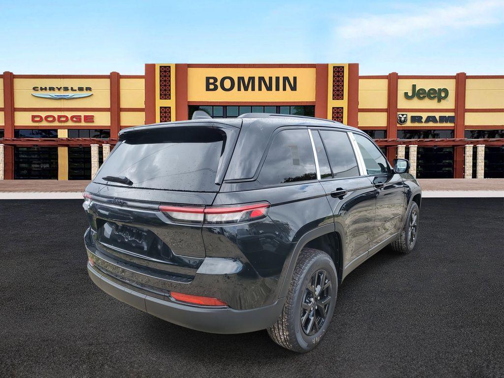 new 2025 Jeep Grand Cherokee car, priced at $34,350