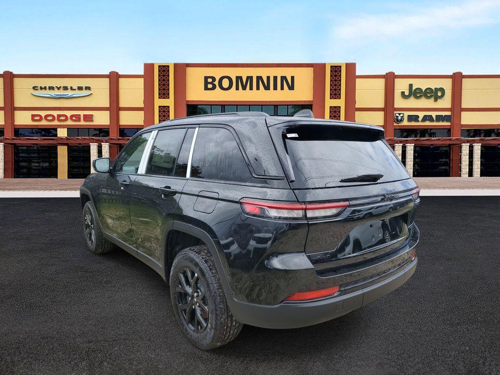 new 2025 Jeep Grand Cherokee car, priced at $34,350