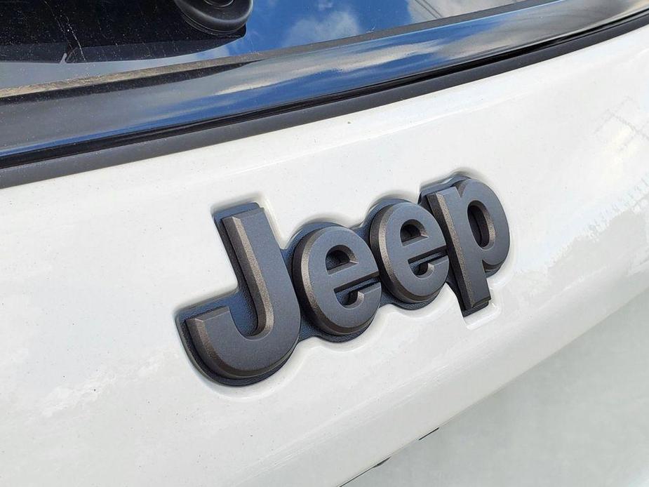 new 2025 Jeep Compass car, priced at $22,495