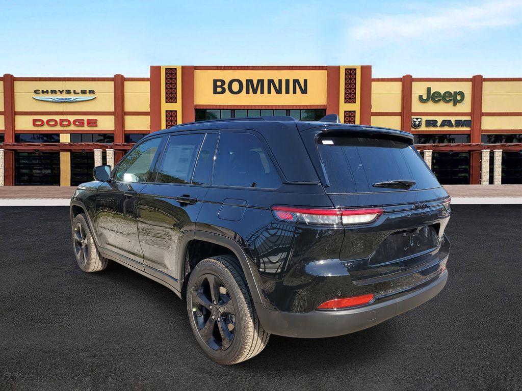 new 2025 Jeep Grand Cherokee car, priced at $35,568