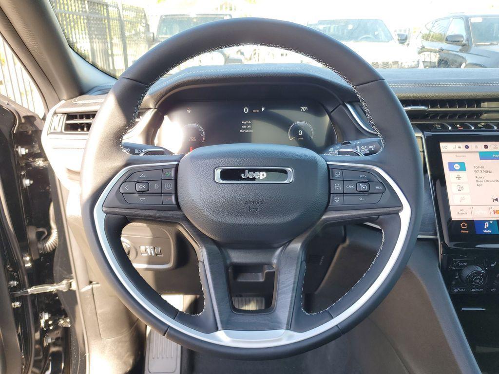 new 2025 Jeep Grand Cherokee car, priced at $35,568