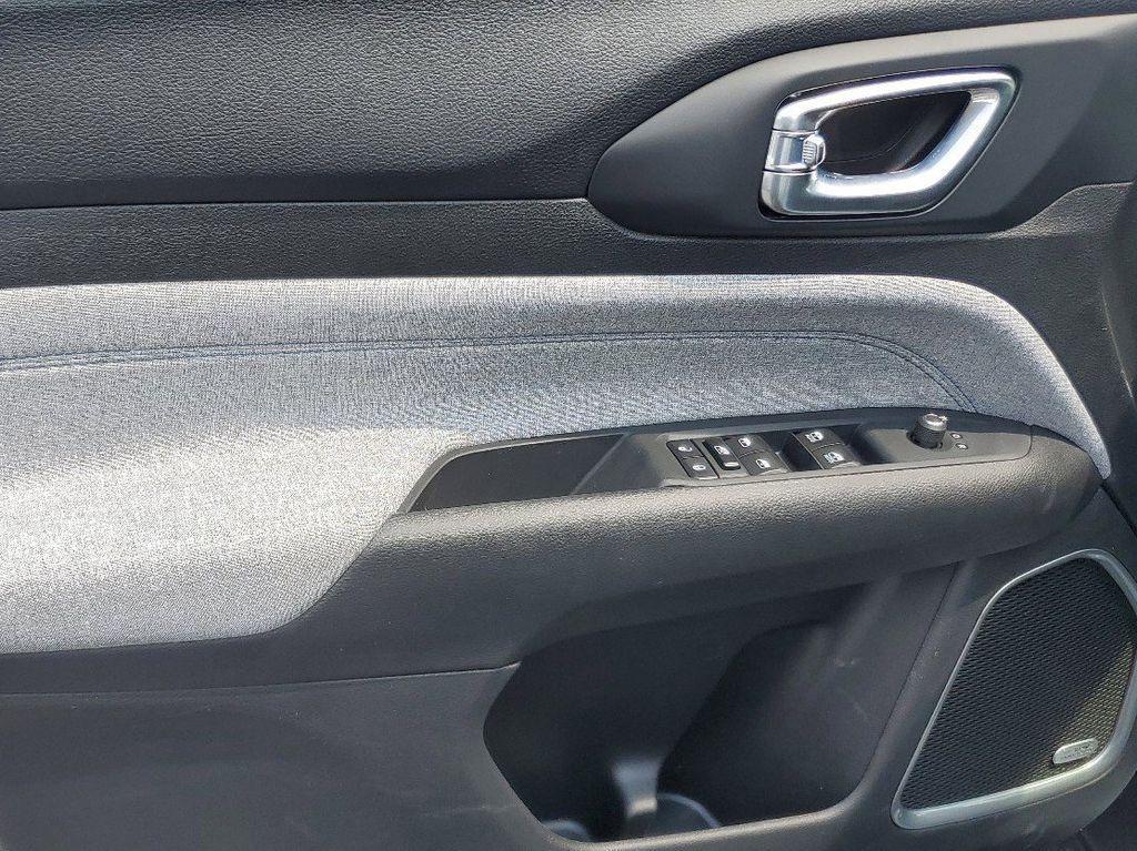 new 2025 Jeep Compass car, priced at $21,395