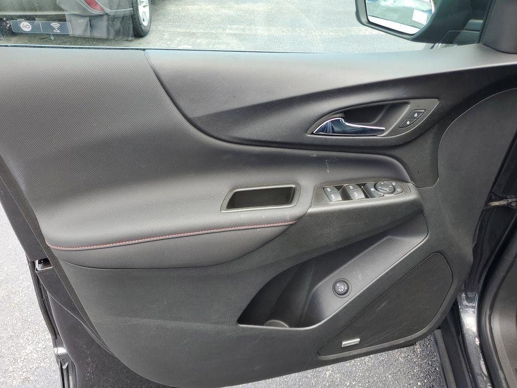 used 2022 Chevrolet Equinox car, priced at $19,690