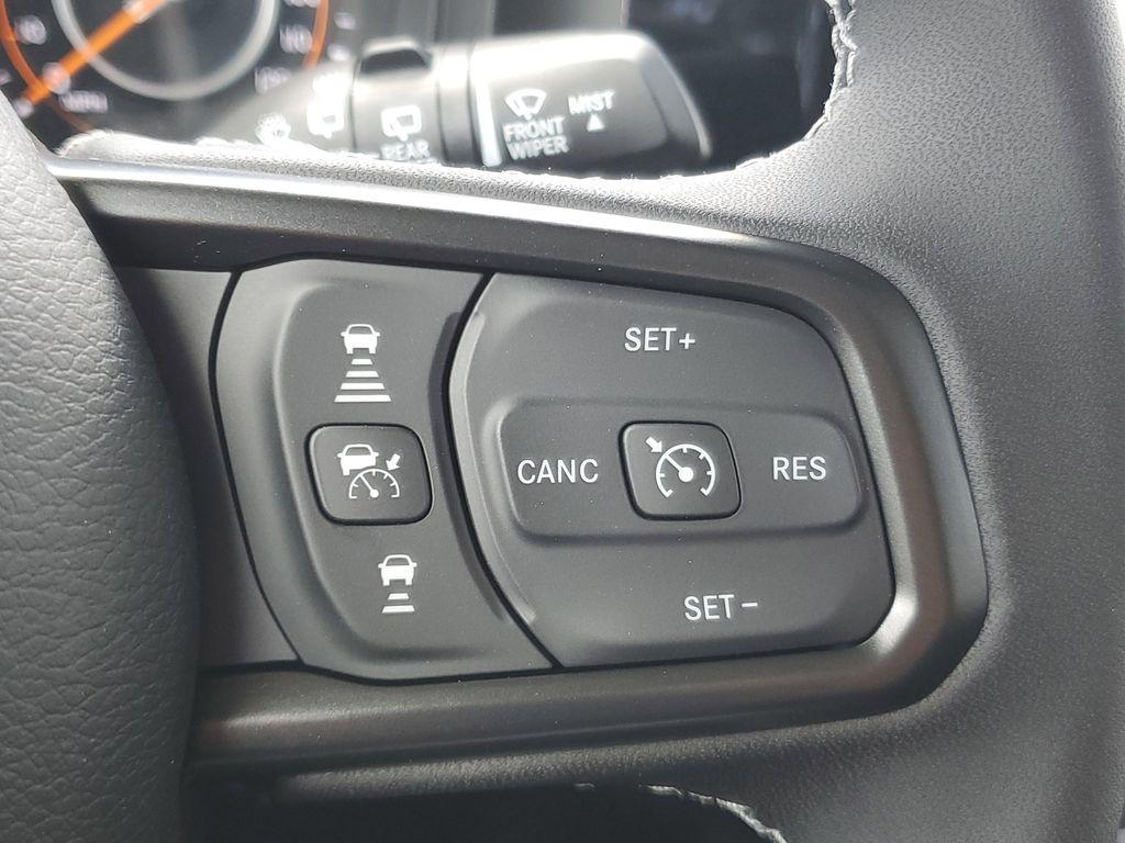 new 2025 Jeep Wrangler car, priced at $38,087