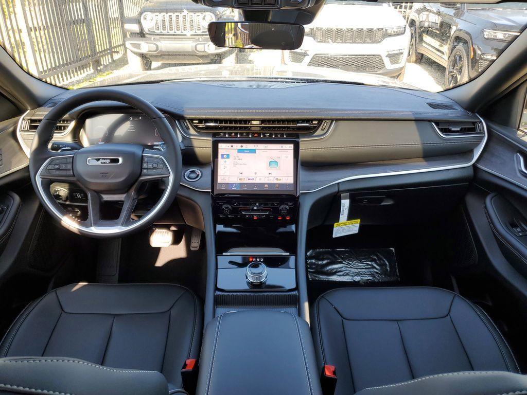 new 2025 Jeep Grand Cherokee car, priced at $34,973