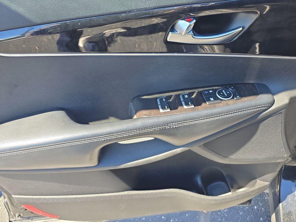 used 2017 Kia Sorento car, priced at $9,990