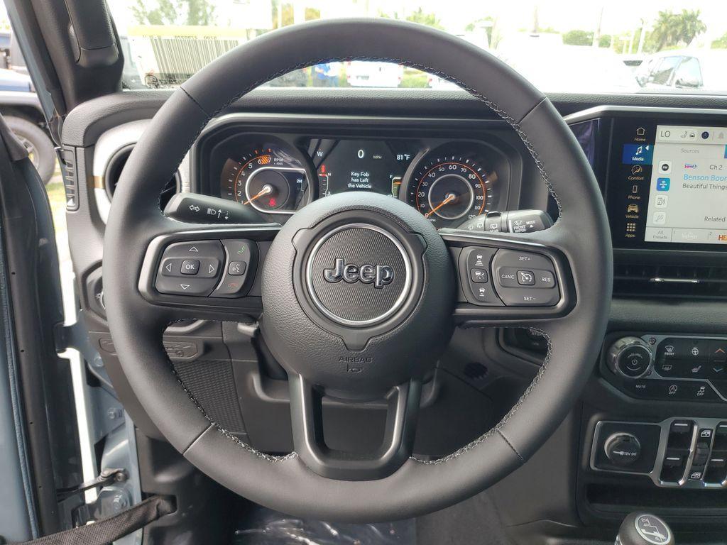 new 2025 Jeep Wrangler car, priced at $43,675