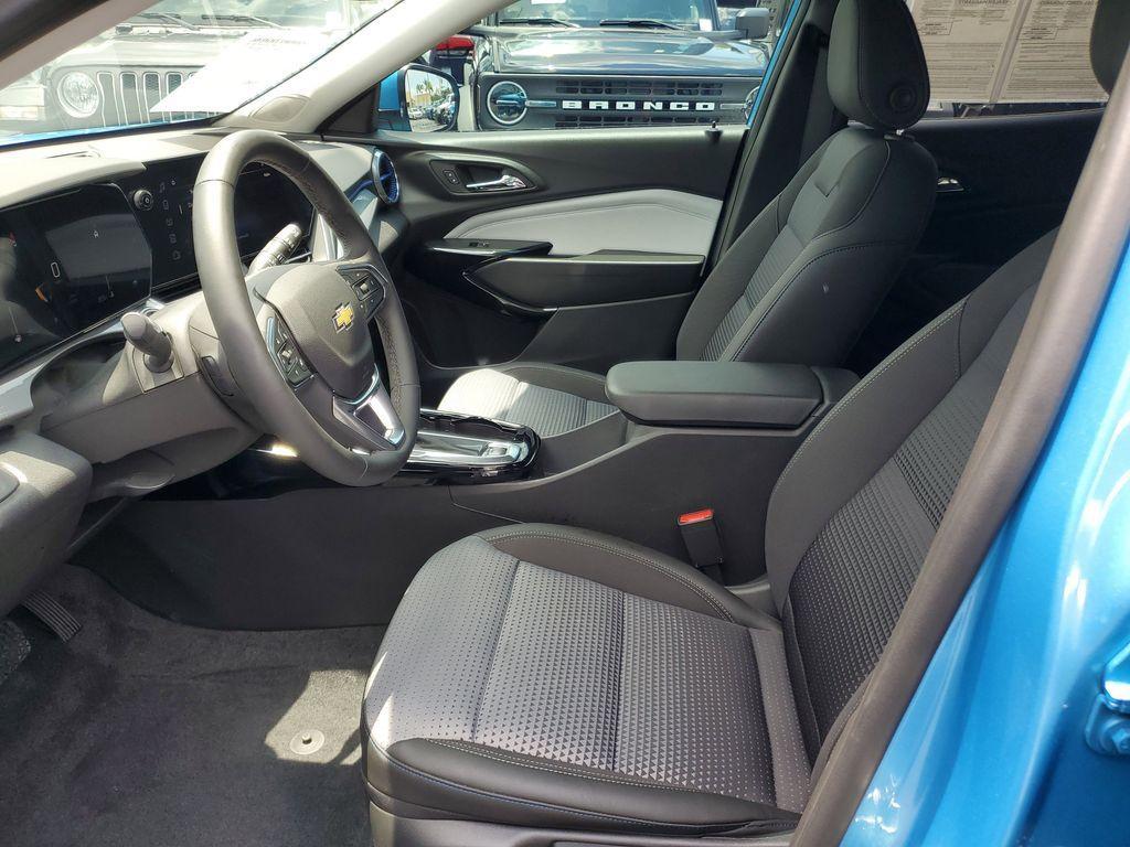 used 2025 Chevrolet Trax car, priced at $19,990