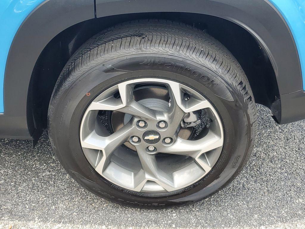 used 2025 Chevrolet Trax car, priced at $19,990