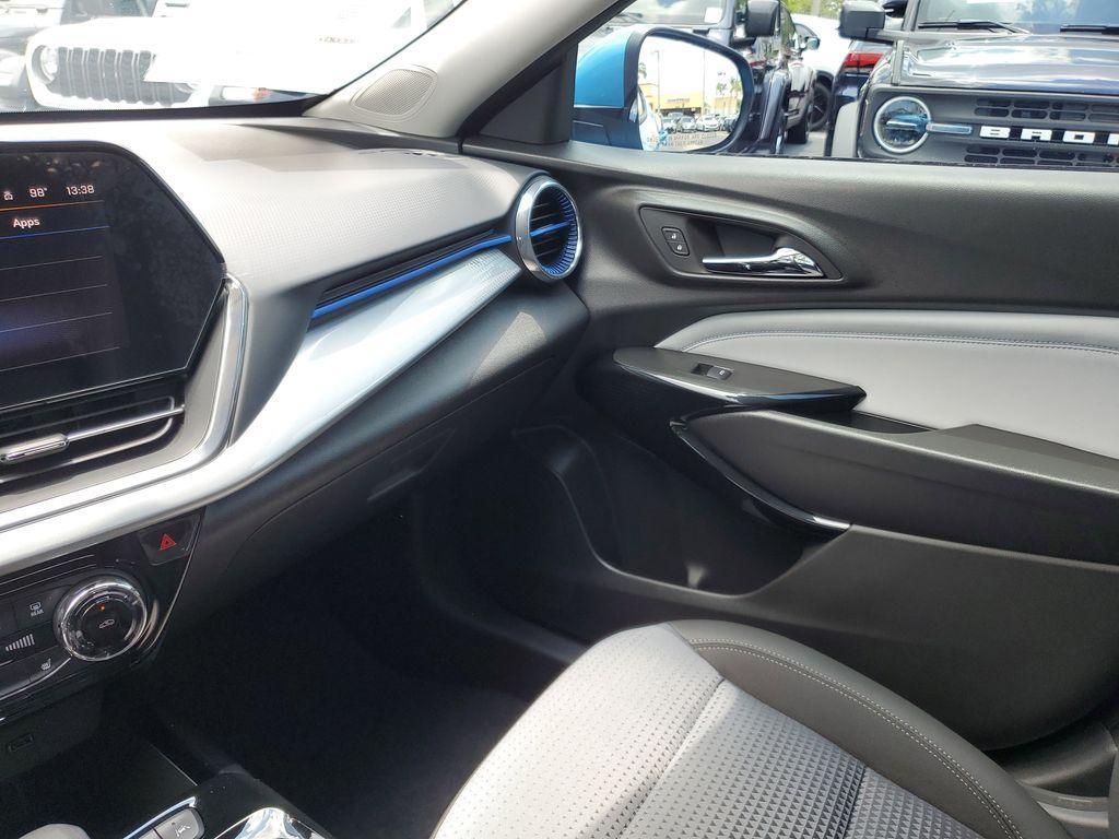 used 2025 Chevrolet Trax car, priced at $19,990