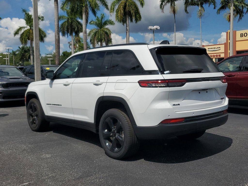 new 2025 Jeep Grand Cherokee car, priced at $35,675