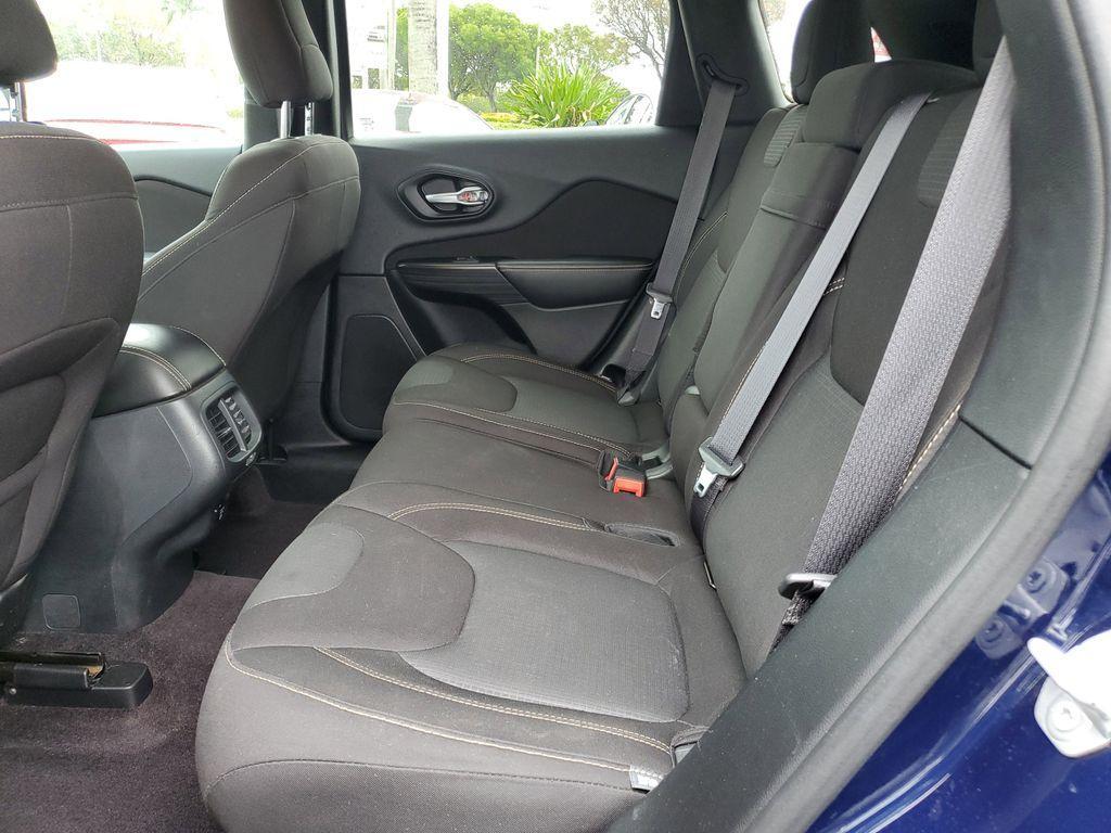 used 2016 Jeep Cherokee car, priced at $7,990