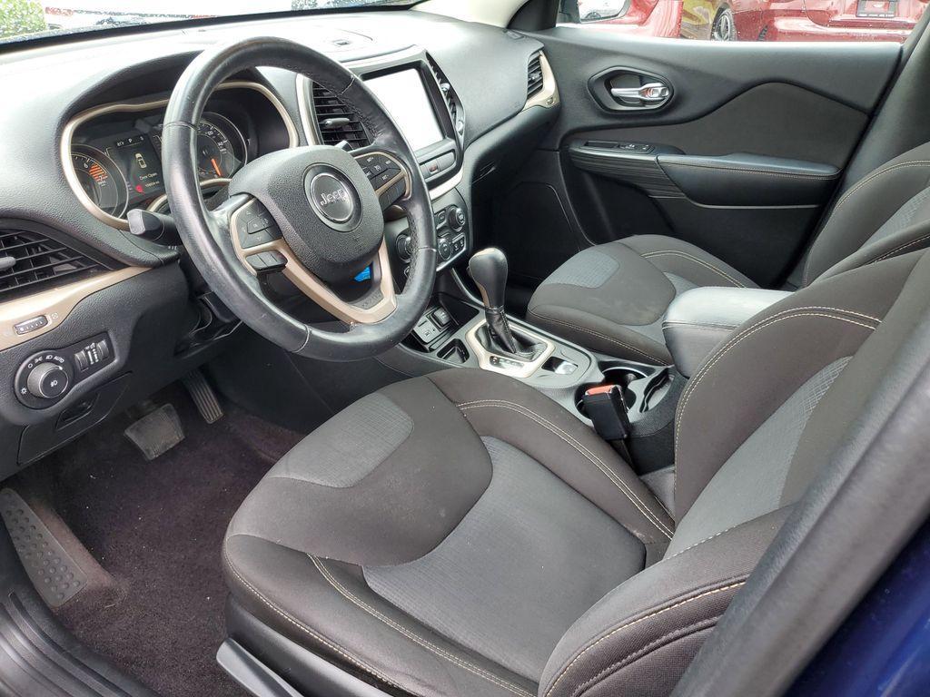 used 2016 Jeep Cherokee car, priced at $7,990
