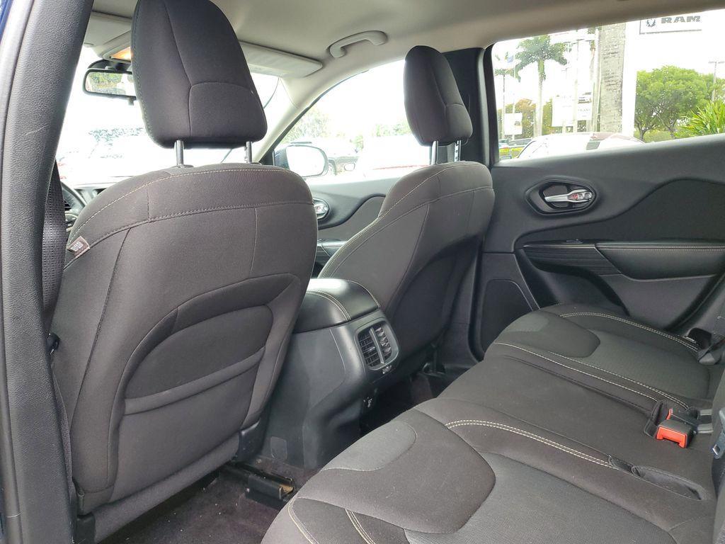 used 2016 Jeep Cherokee car, priced at $7,990