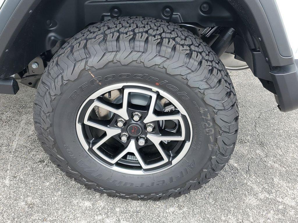 new 2025 Jeep Wrangler car, priced at $51,306