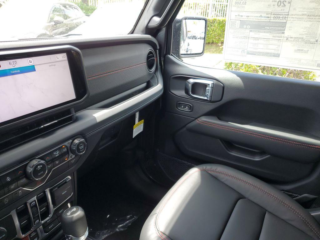 new 2025 Jeep Wrangler car, priced at $57,333
