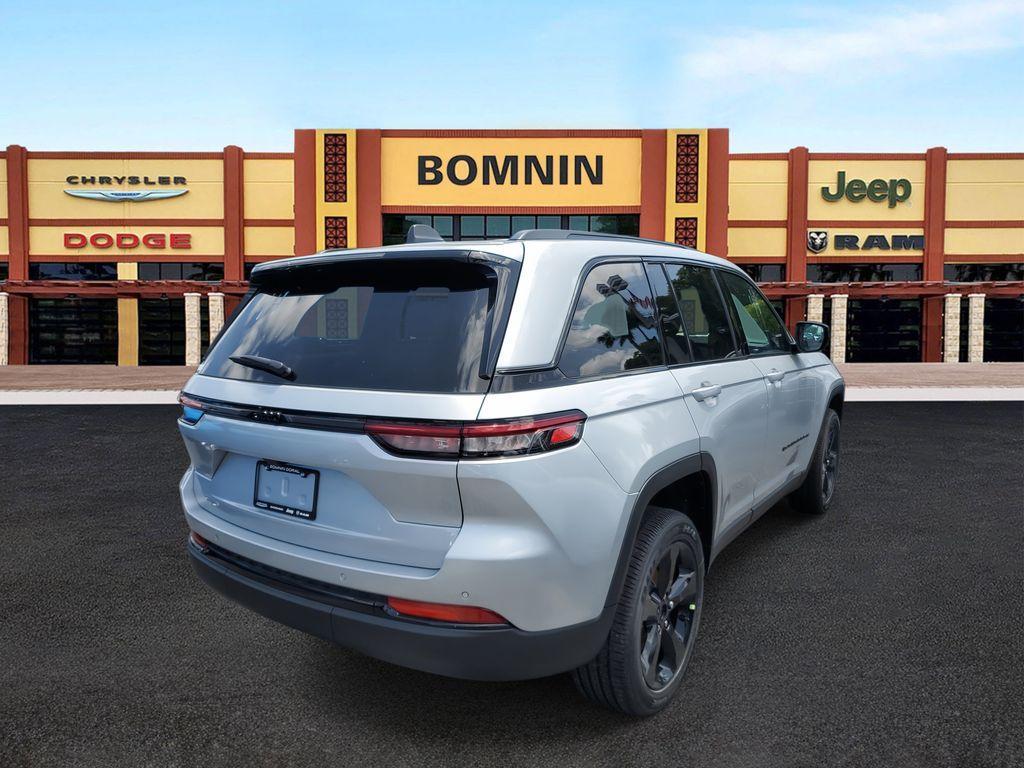 new 2025 Jeep Grand Cherokee car, priced at $33,729