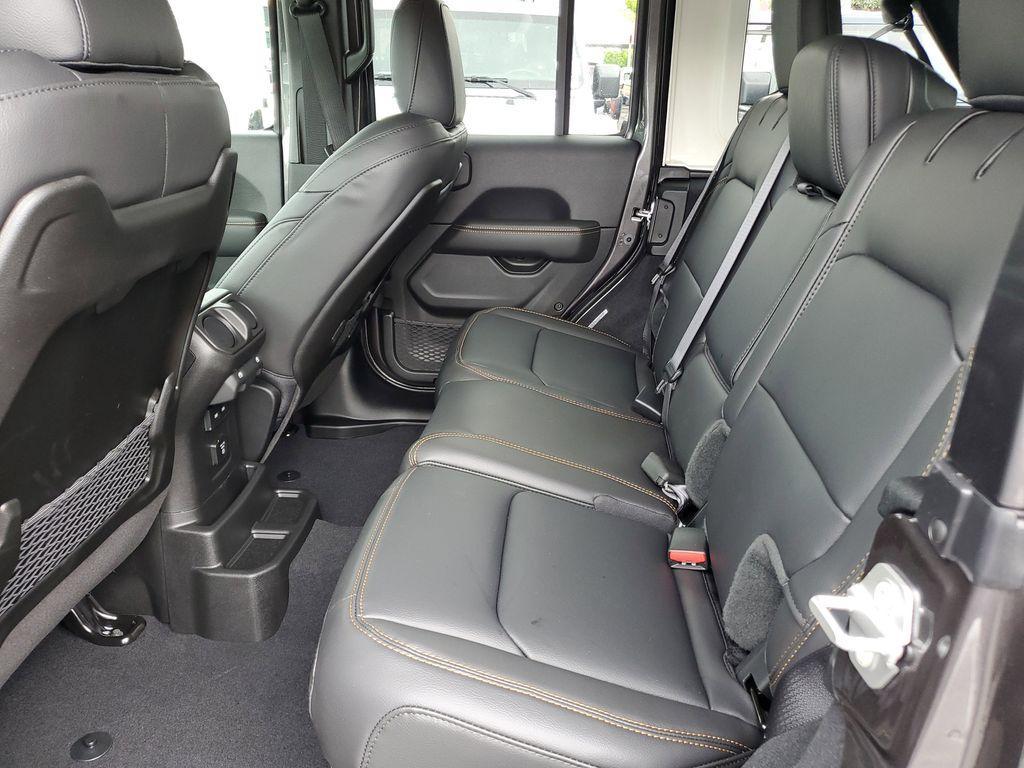 new 2025 Jeep Wrangler car, priced at $46,227