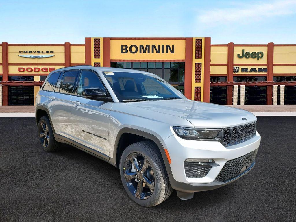 new 2025 Jeep Grand Cherokee car, priced at $40,990